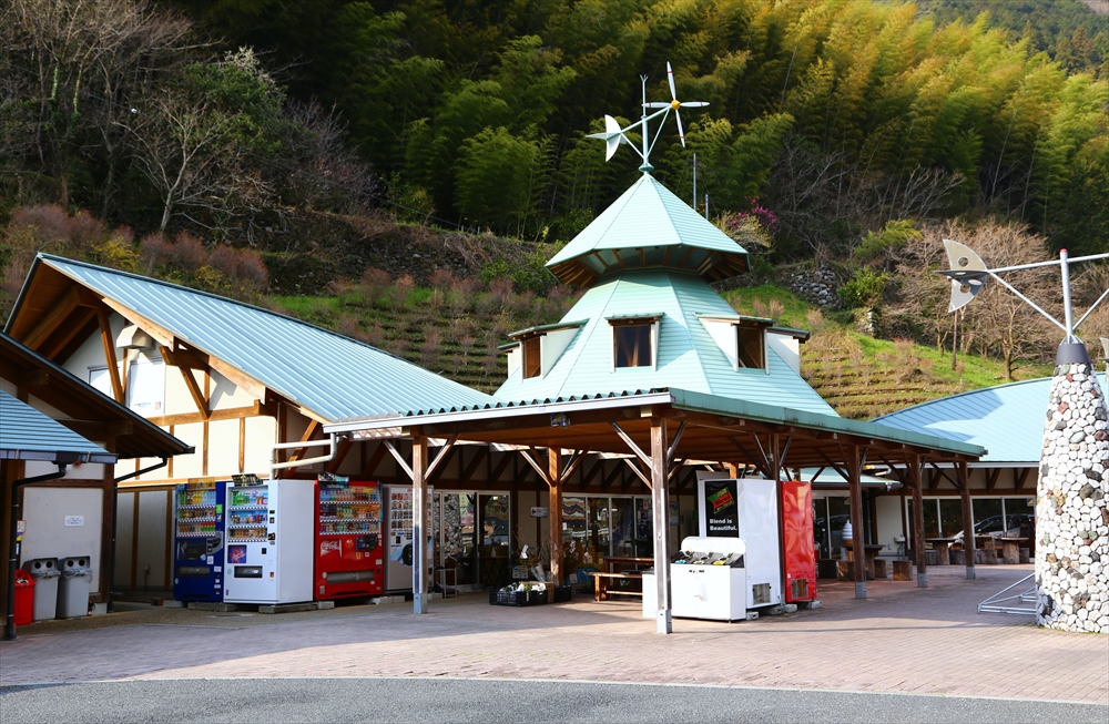 道の駅 633美の里の外観